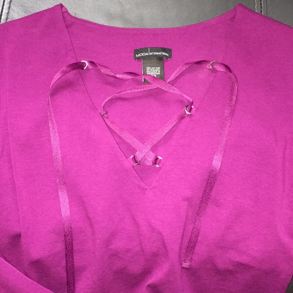 NWOT RETRO CIRCA 2001. Moda International purple bra top- XS - Picture 3 of 7